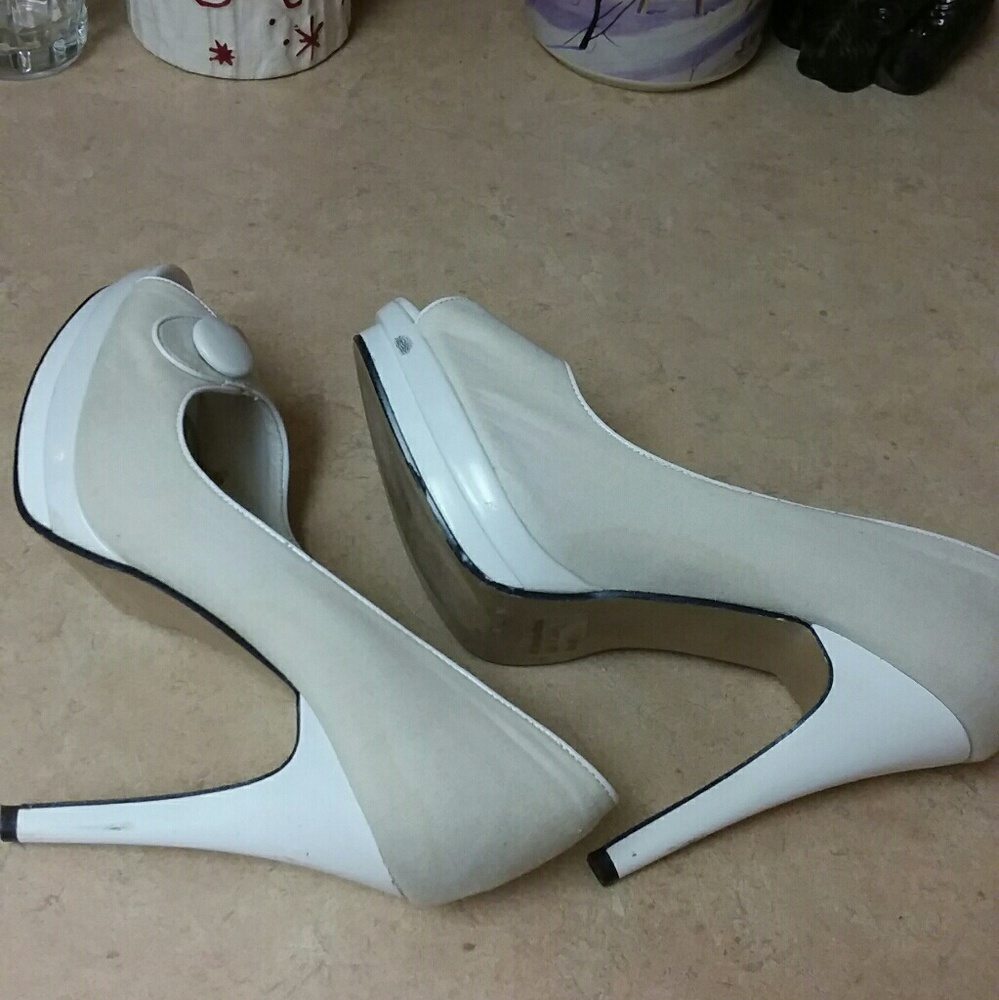High heels, size 8.  5" heel